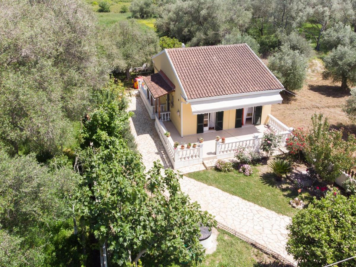 Karia Holiday Home Lefkímmi Buitenkant foto