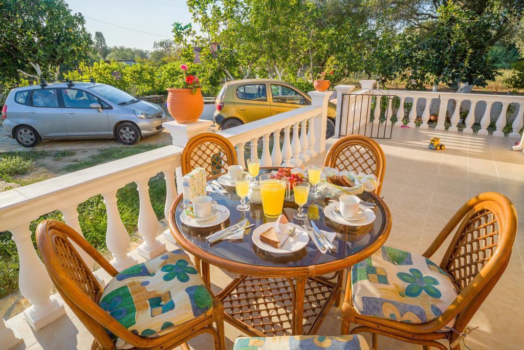 Karia Holiday Home Lefkímmi Buitenkant foto