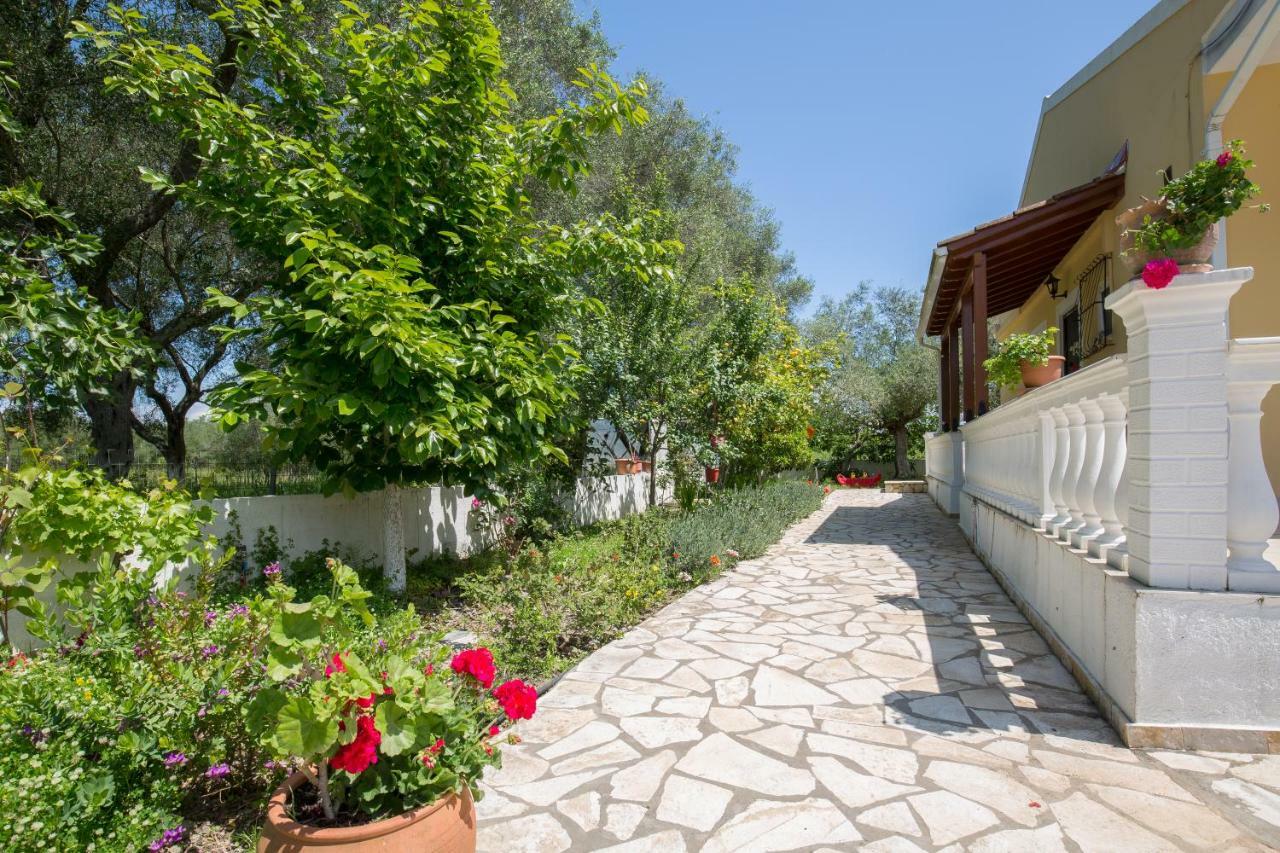 Karia Holiday Home Lefkímmi Buitenkant foto