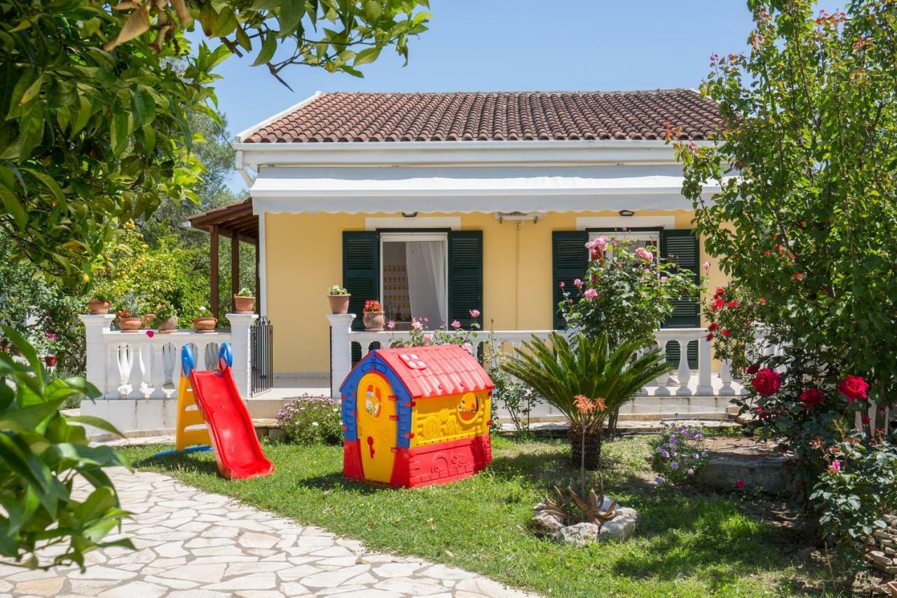 Karia Holiday Home Lefkímmi Buitenkant foto